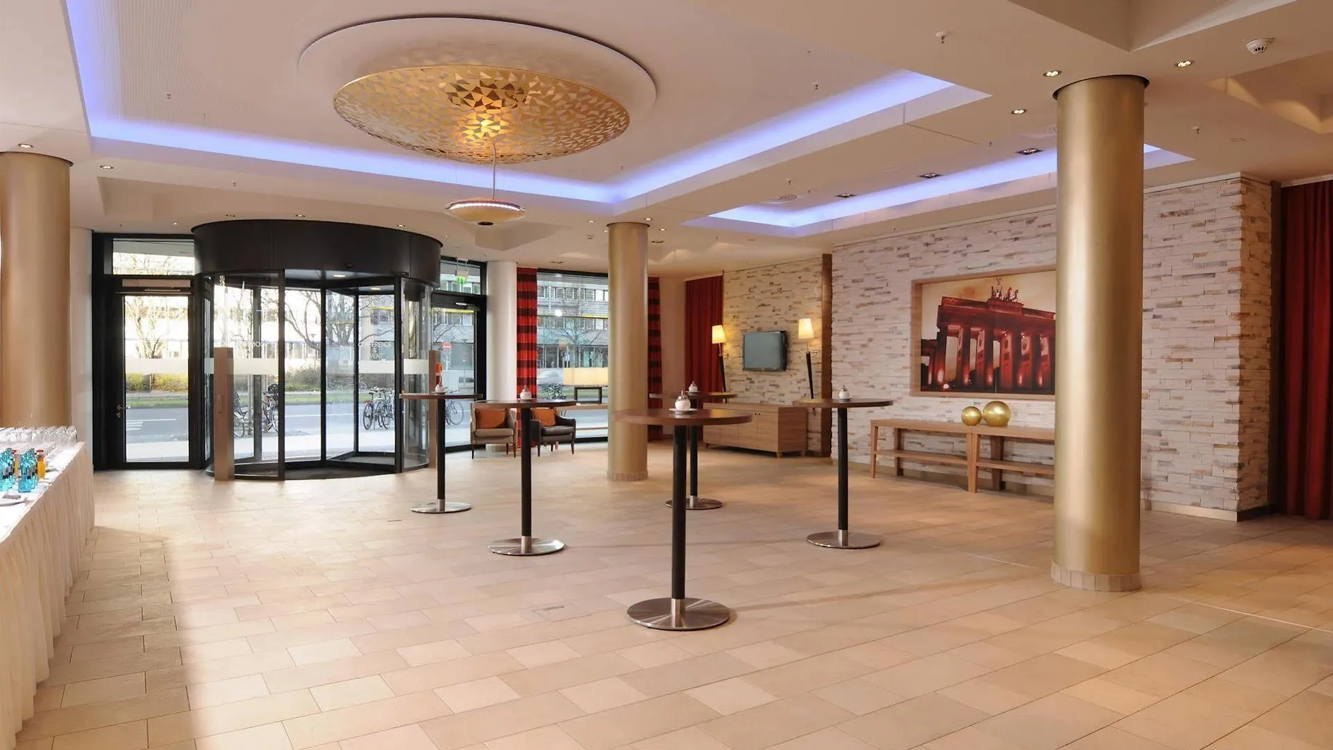 H4 Hotel Berlin Alexanderplatz 4*,  Germany